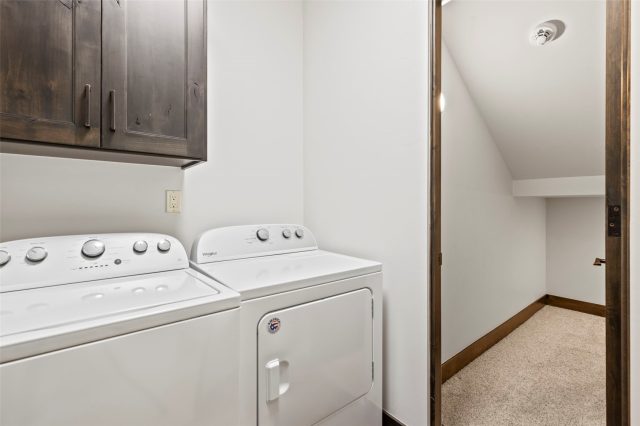 279 River Park Drive photo 35