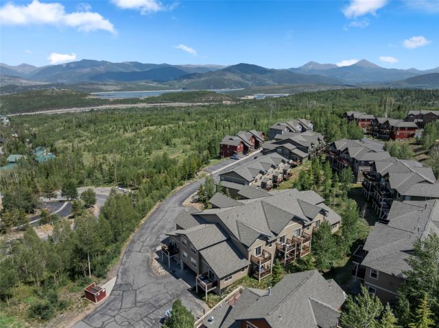140 Wildernest Court 104 photo 12