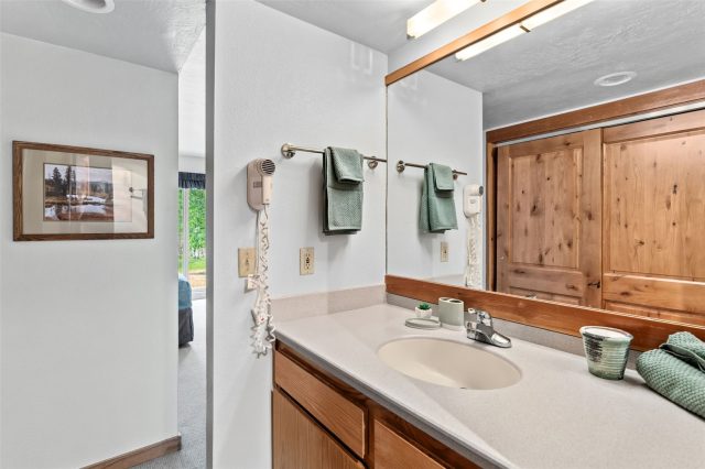 150 Tennis Club Road 1620 photo 15