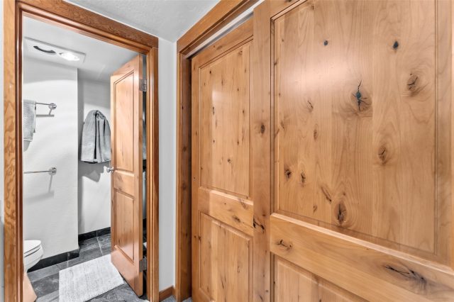 150 Tennis Club Road 1620 photo 17