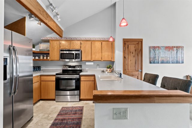 150 Tennis Club Road 1620 photo 7