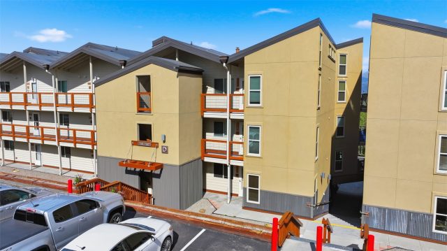 Condo in Silver Queen West Condo, Silverthorne — photo 3 Condo in Silver Queen West Condo, Silverthorne, CO — photo 3 (MLS S1069913)