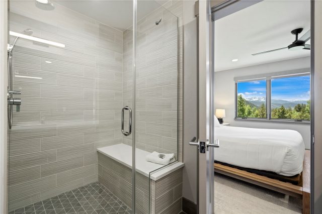 158 Caravelle Drive 23 photo 23