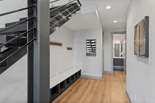 158 Caravelle Drive 23 photo 32