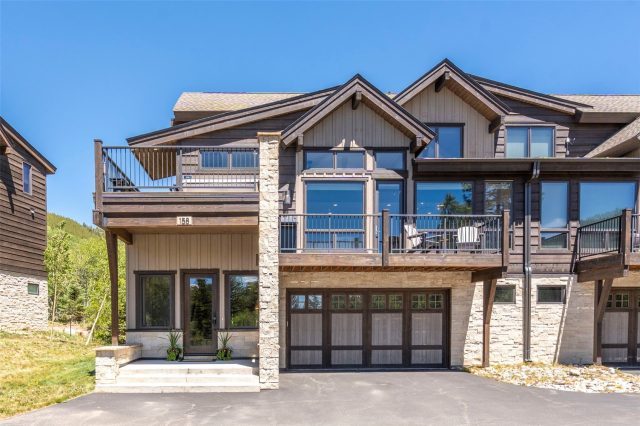 158 Caravelle Drive 23 photo 40