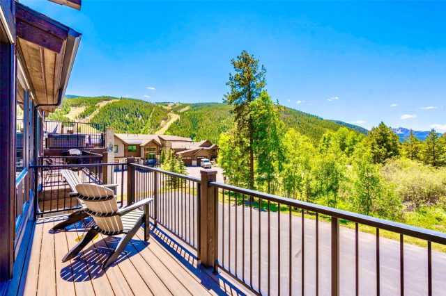 158 Caravelle Drive 23 photo 8