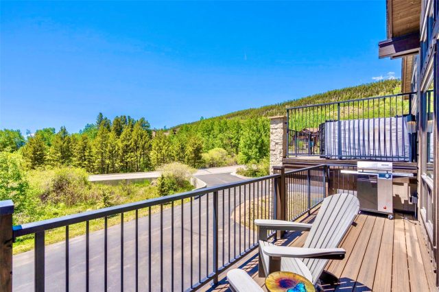 158 Caravelle Drive 23 photo 9