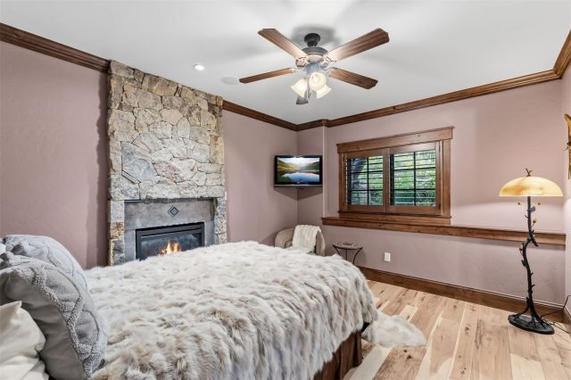 636 Western Sky Drive photo 43