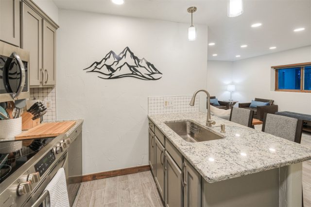 9 Boulder Circle photo 43