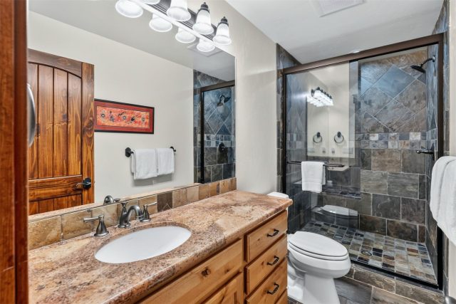 703 Meadow Creek Drive A2 photo 27