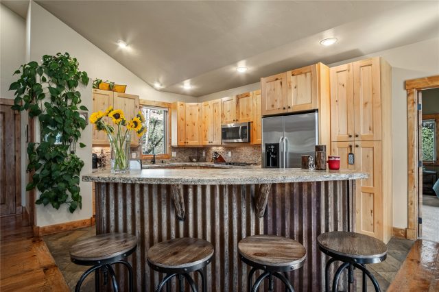 314 Coronet Drive photo 13