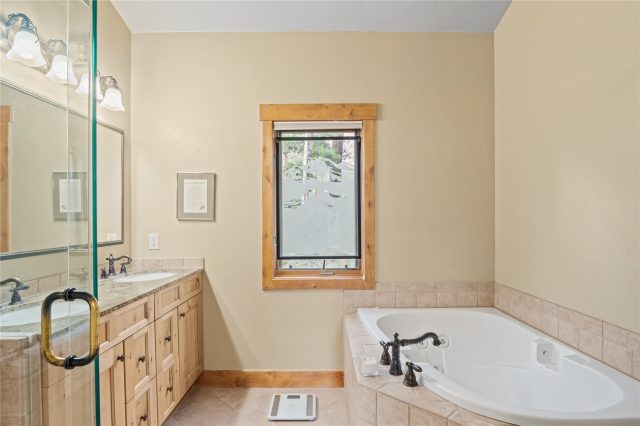 314 Coronet Drive photo 22