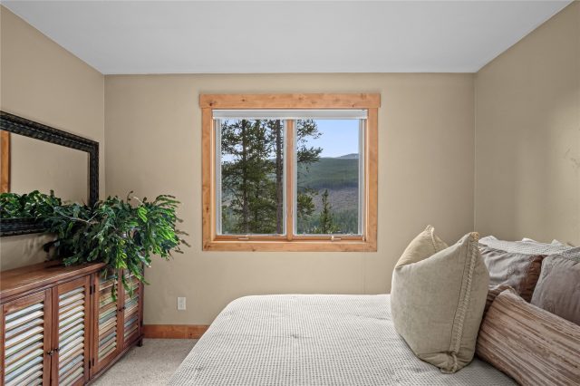 314 Coronet Drive photo 27