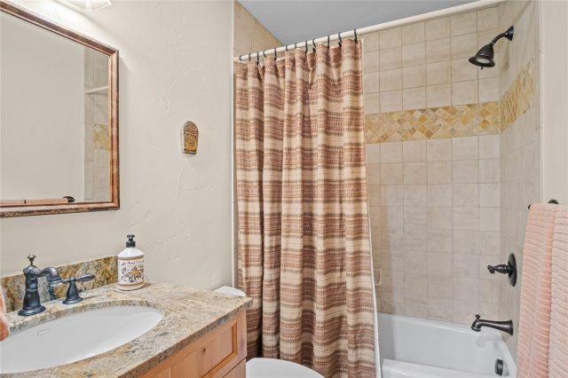 314 Coronet Drive photo 28