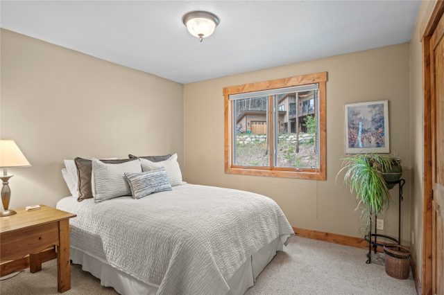 314 Coronet Drive photo 29