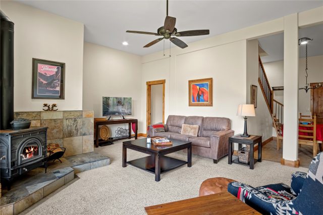 314 Coronet Drive photo 32