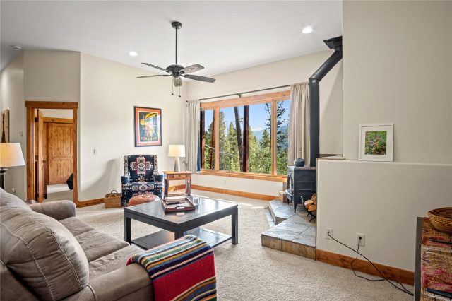 314 Coronet Drive photo 33