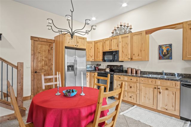 314 Coronet Drive photo 34