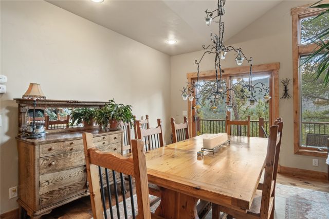 314 Coronet Drive photo 8