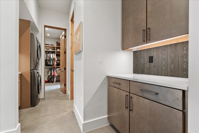 127 Telluride Court photo 23
