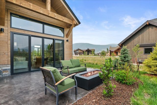 127 Telluride Court photo 38