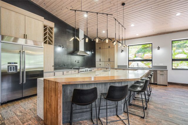 133 Adams Way photo 17