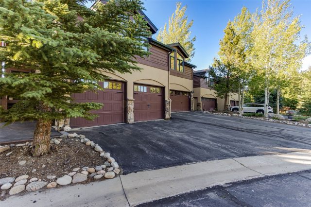 490 Hammerstone Lane D photo 3