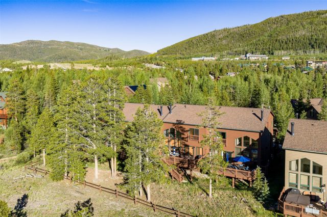 490 Hammerstone Lane D photo 5