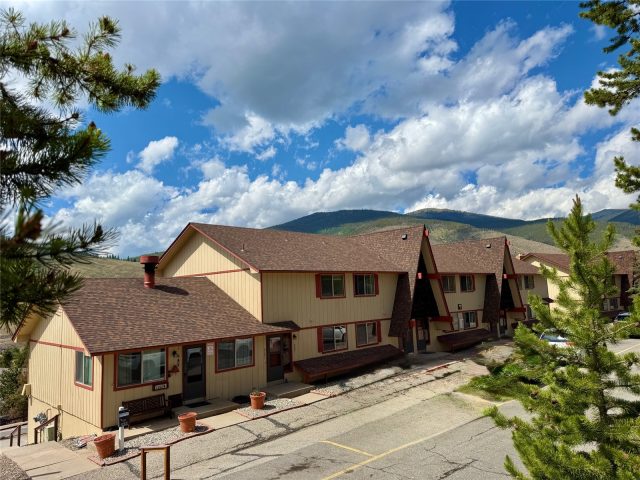 110 Evergreen Road 201 photo 25