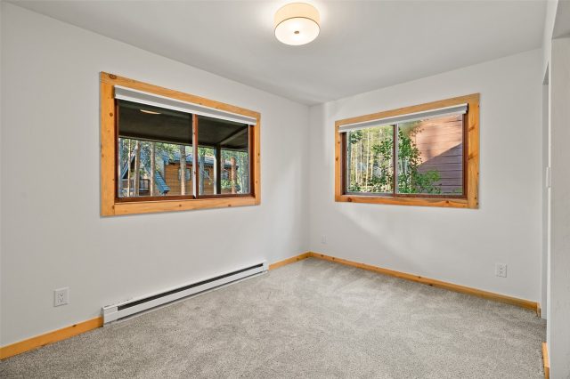 53 Royal Drive photo 21