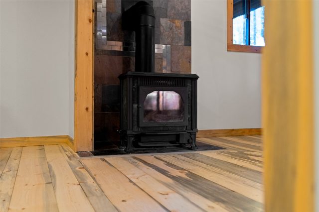 53 Royal Drive photo 27