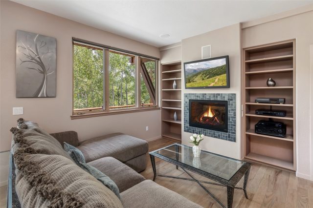 1744 Falcon Drive photo 41