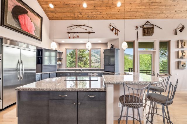 Home in Eagles Nest Sub, Silverthorne, CO — photo 6 (MLS S1069991)