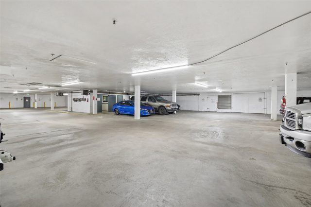 305 S Park Avenue 303 photo 29