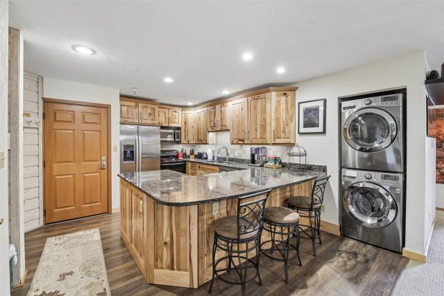 Condo in Cimarron Condo, Breckenridge, CO — photo 2 (MLS S1070002)