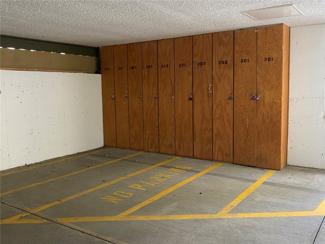 400 W Main Street 201 photo 18