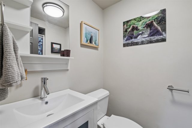 300 Granite Street 8 photo 17