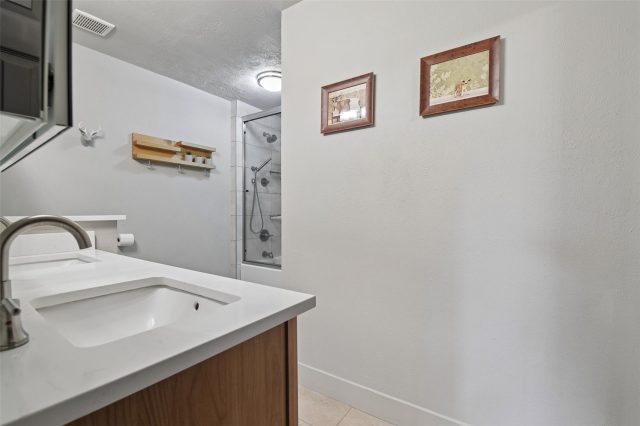 300 Granite Street 8 photo 21