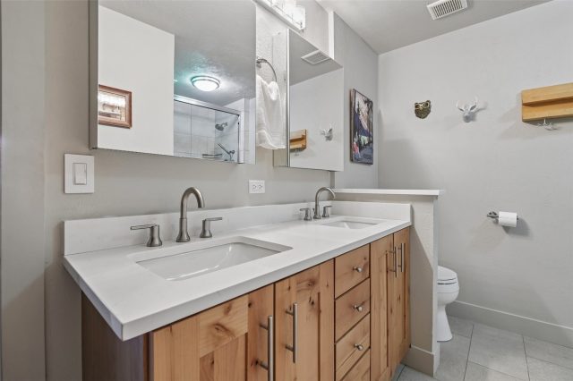300 Granite Street 8 photo 22
