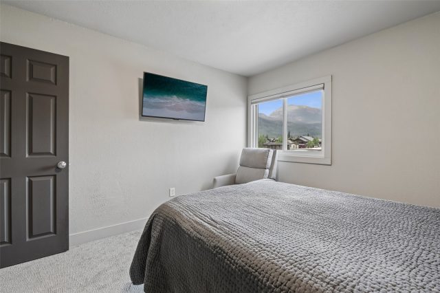 300 Granite Street 8 photo 29