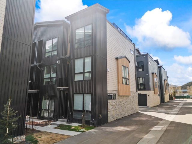 Townhome in 4th Street Crossing, Silverthorne, CO (MLS S1070013)