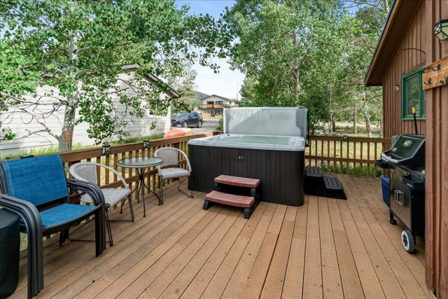 93 Cooper Drive photo 31