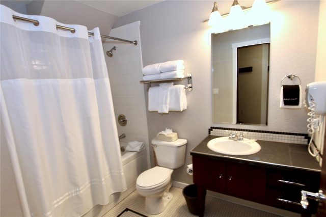 172 Beeler Place 215d photo 14