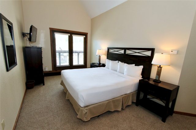 172 Beeler Place 215d photo 16