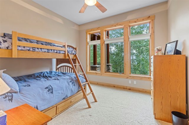 321 Lakeview Circle photo 40
