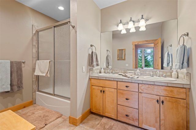 321 Lakeview Circle photo 44