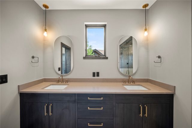 706 Frisco Street A photo 14
