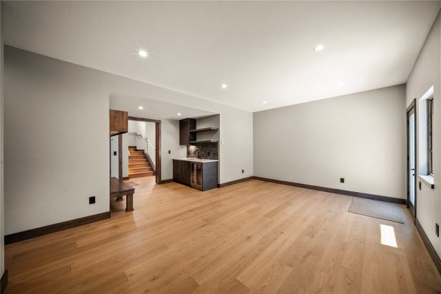 706 Frisco Street A photo 8