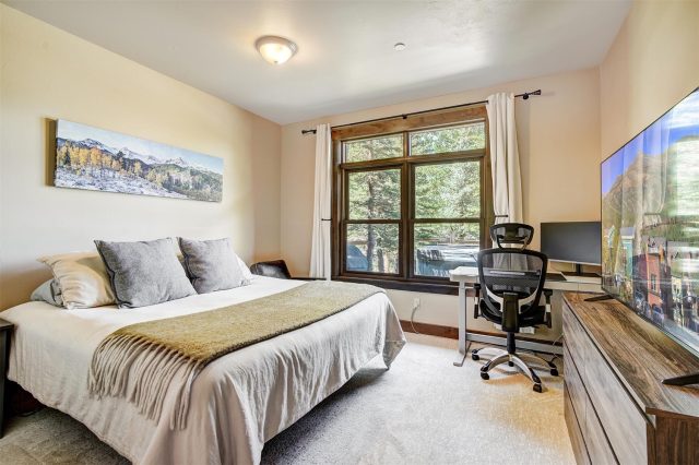 310 S 8th Avenue A photo 14