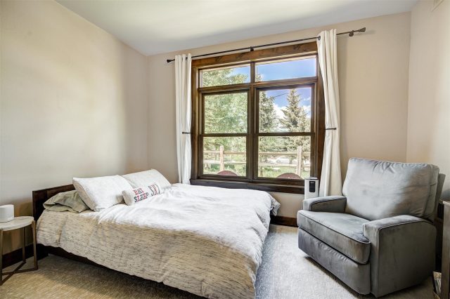 310 S 8th Avenue A photo 19